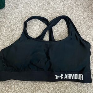 Black sports bra